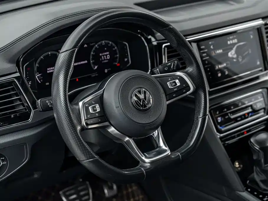 Touron 2019 Touron X 380TSI four-wheel drive luxury version купить на сайте DeffCars