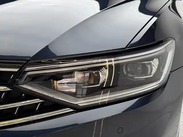 Magotan 2023 2 million commemorative edition 330TSI DSG leading model купить на сайте DeffCars