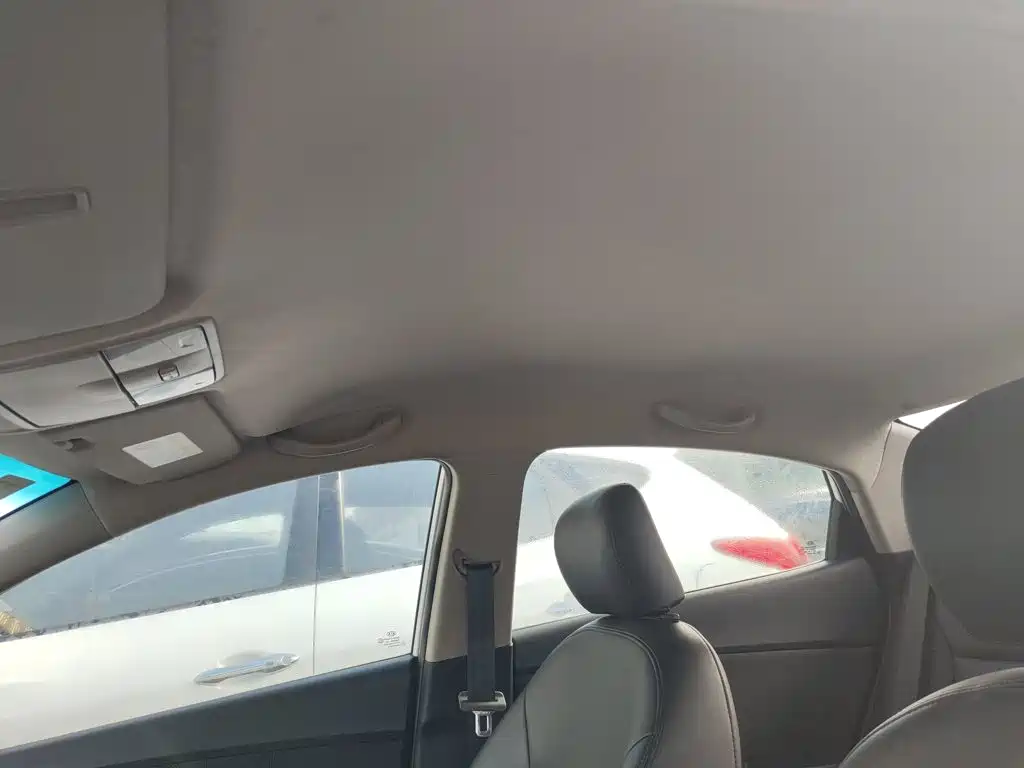 Kia K2 2015 Sedan 1.4L AT GLS купить на сайте DeffCars