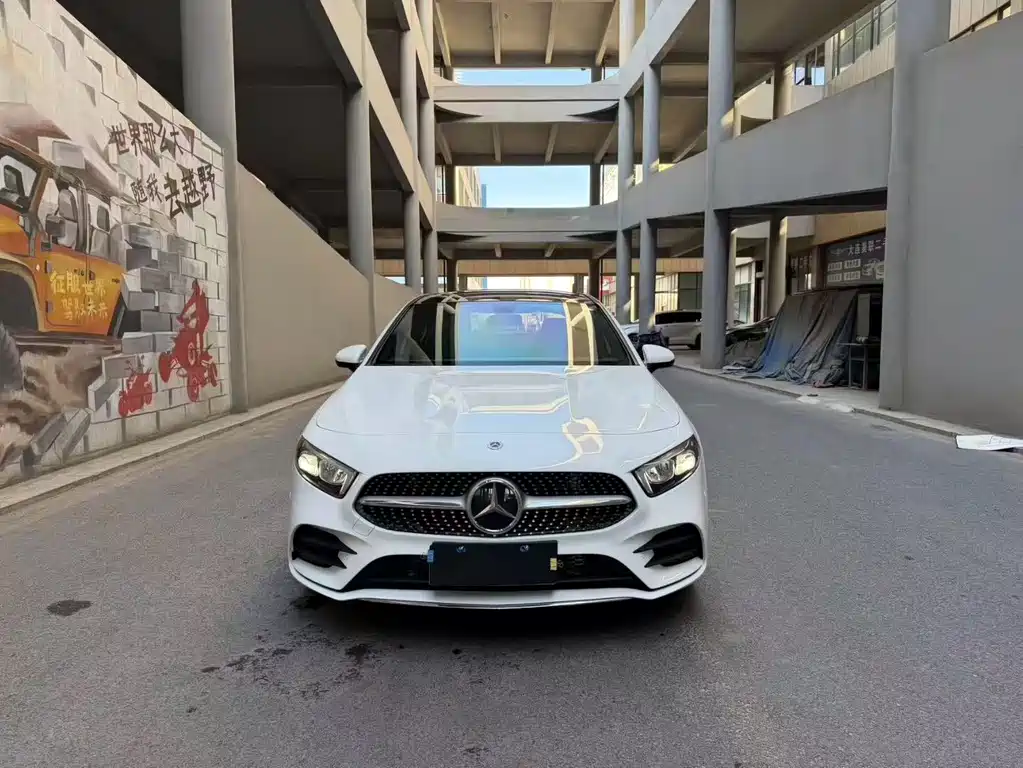 Mercedes-Benz A-Class 2022 Facelift Three A 200 L Sports Sedan Fashionable купить на сайте DeffCars