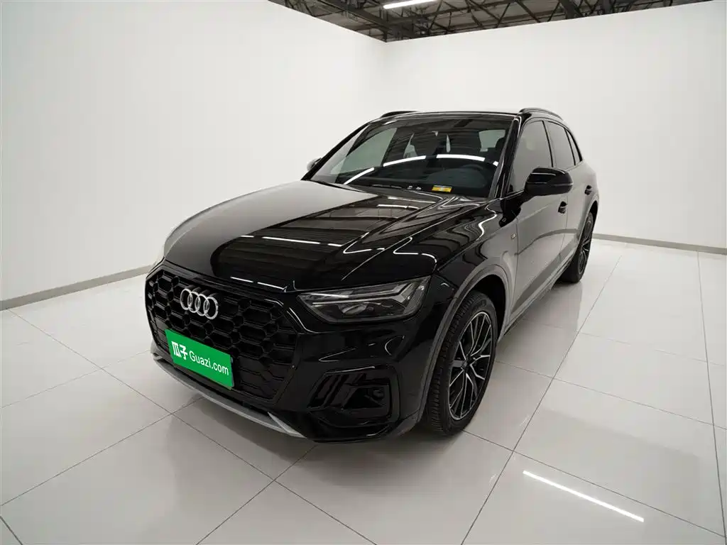 Audi Q5L 2024 40 TFSI Fashionable and Dynamic купить на сайте DeffCars