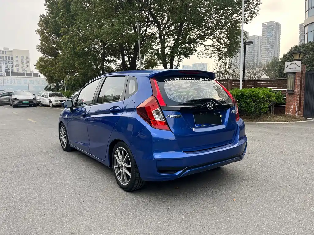 Fit 2018 1.5L manual comfort version купить на сайте DeffCars