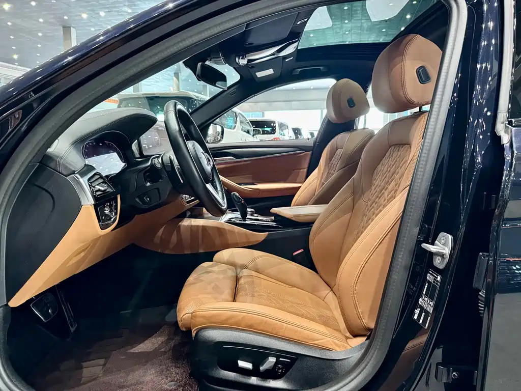 BMW 5 Series Imported 2022 530i M Sports Package купить на сайте DeffCars