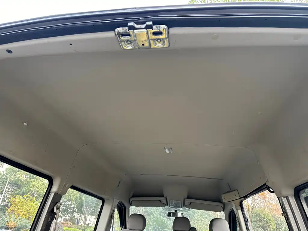 Xintu V80 2017 2.5T 5-speed manual Aoyuntong Guo V short-axle mid-top 5/6/10 seats купить на сайте DeffCars
