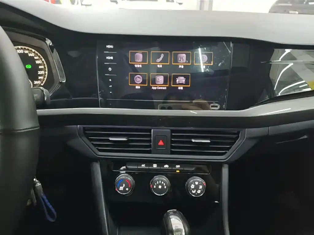 Bora 2021 1.5L automatic comfort intelligent connected version купить на сайте DeffCars