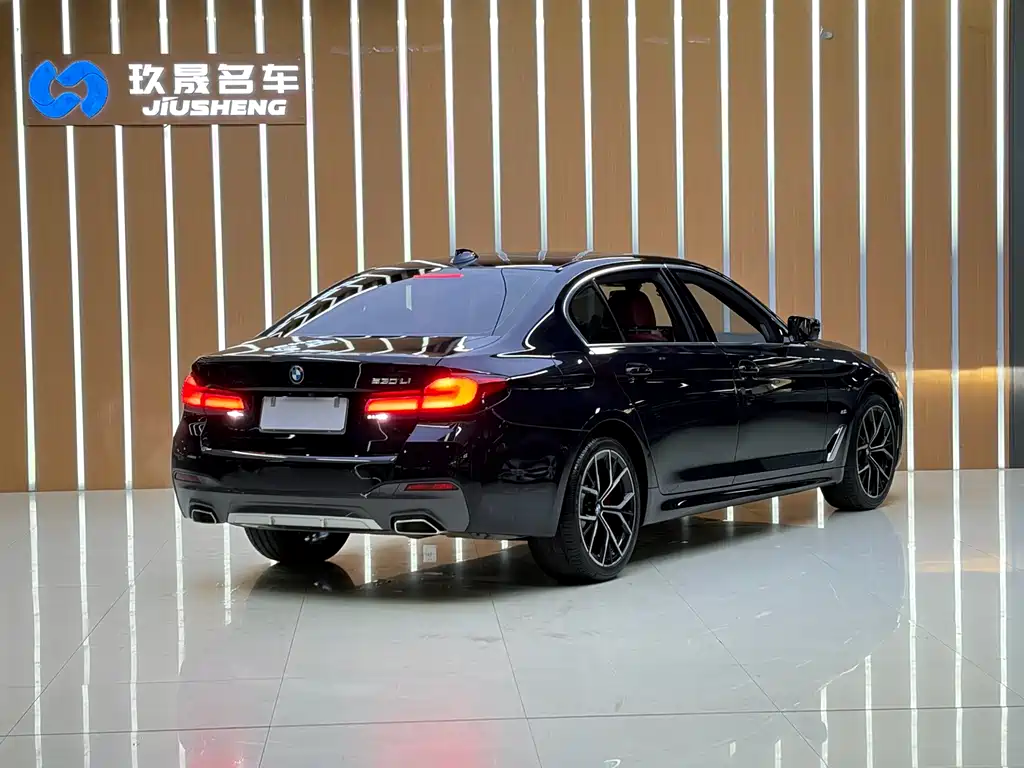 BMW 5 Series 2022 Facelift 2 530Li Exclusive M Sports Package купить на сайте DeffCars