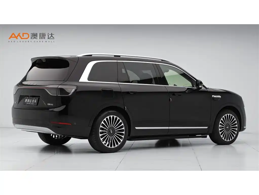 Wenjie M9/1.5T/25 models/extended range Ultra version 52kWh 6-seater version купить на сайте DeffCars