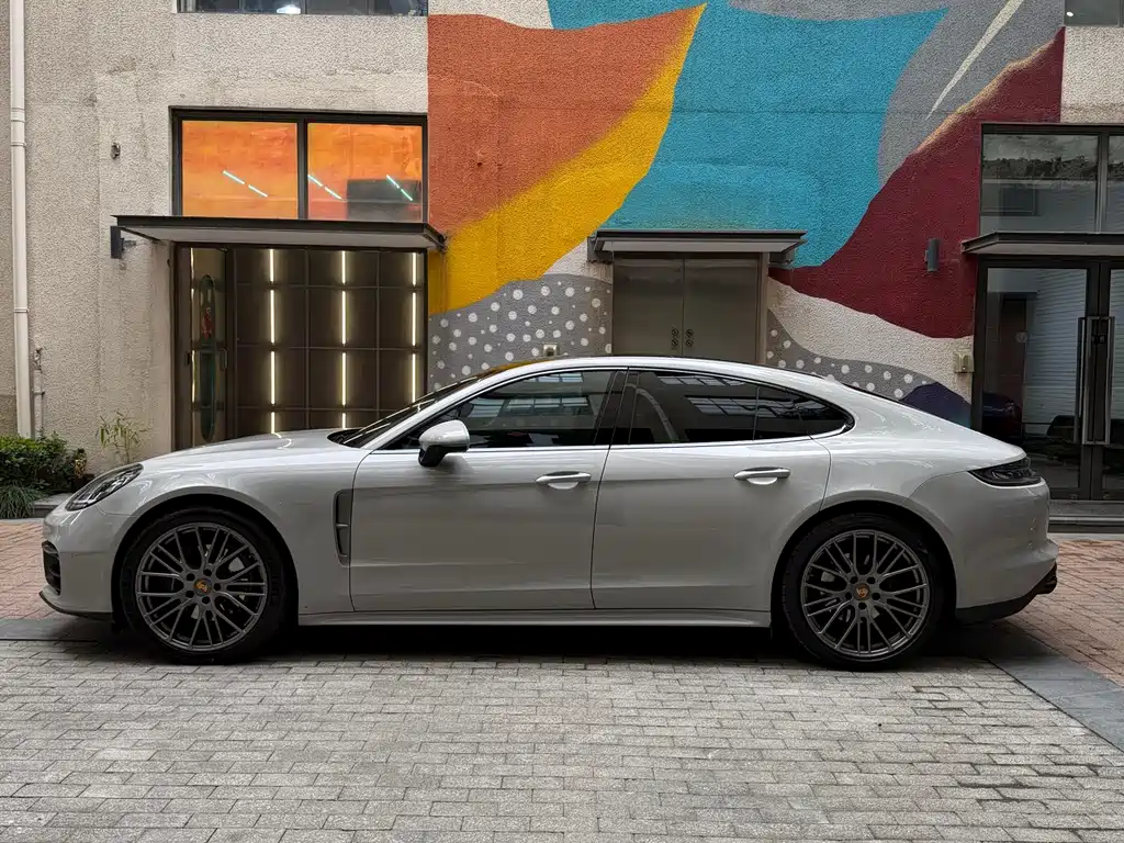 Panamera 2023 Panamera 2.9T Platinum Edition купить на сайте DeffCars