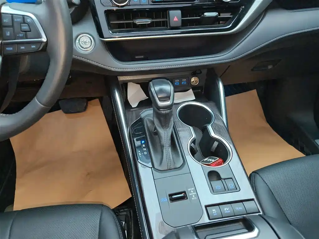 Highlander 2022 dual engine 2.5L four-wheel drive extreme version 7 seats купить на сайте DeffCars