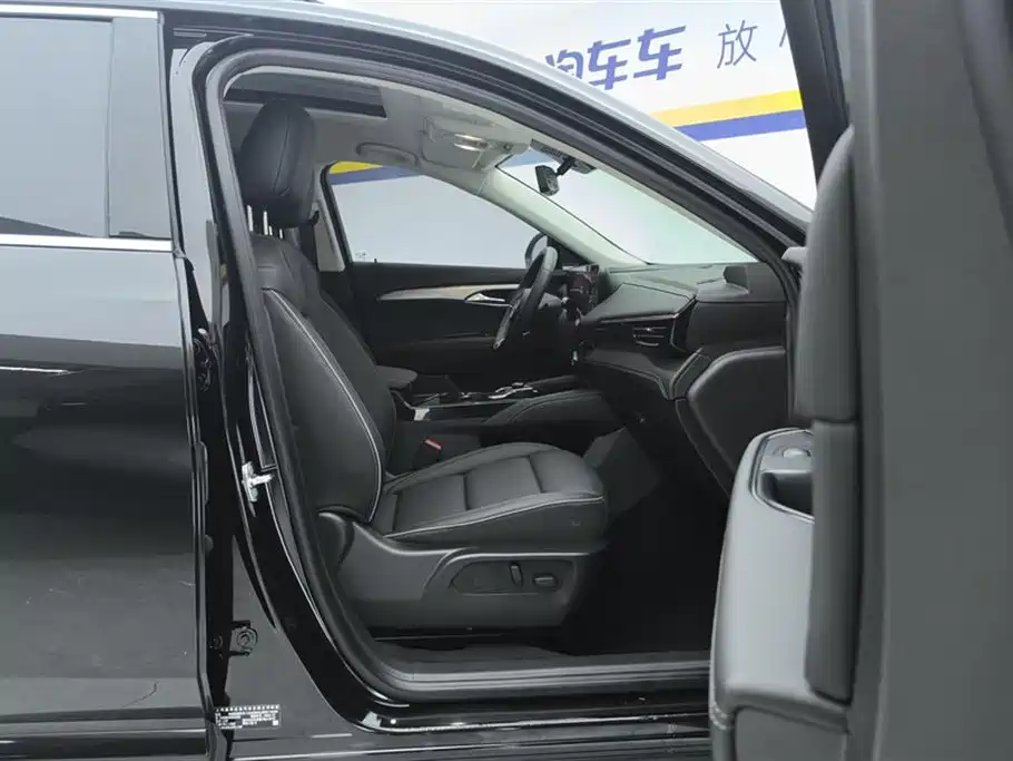 Envision Plus 2025 Envision Plus 28T two-wheel drive platinum version купить на сайте DeffCars