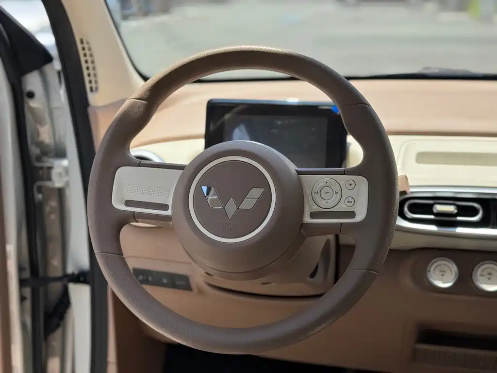 Hongguang MINIEV 2025 fourth-generation four-door advanced version купить на сайте DeffCars