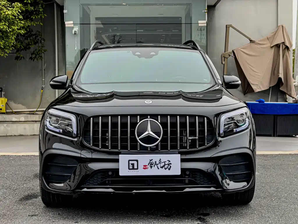 Mercedes-Benz GLB AMG 2023 AMG GLB 35 4MATIC купить на сайте DeffCars