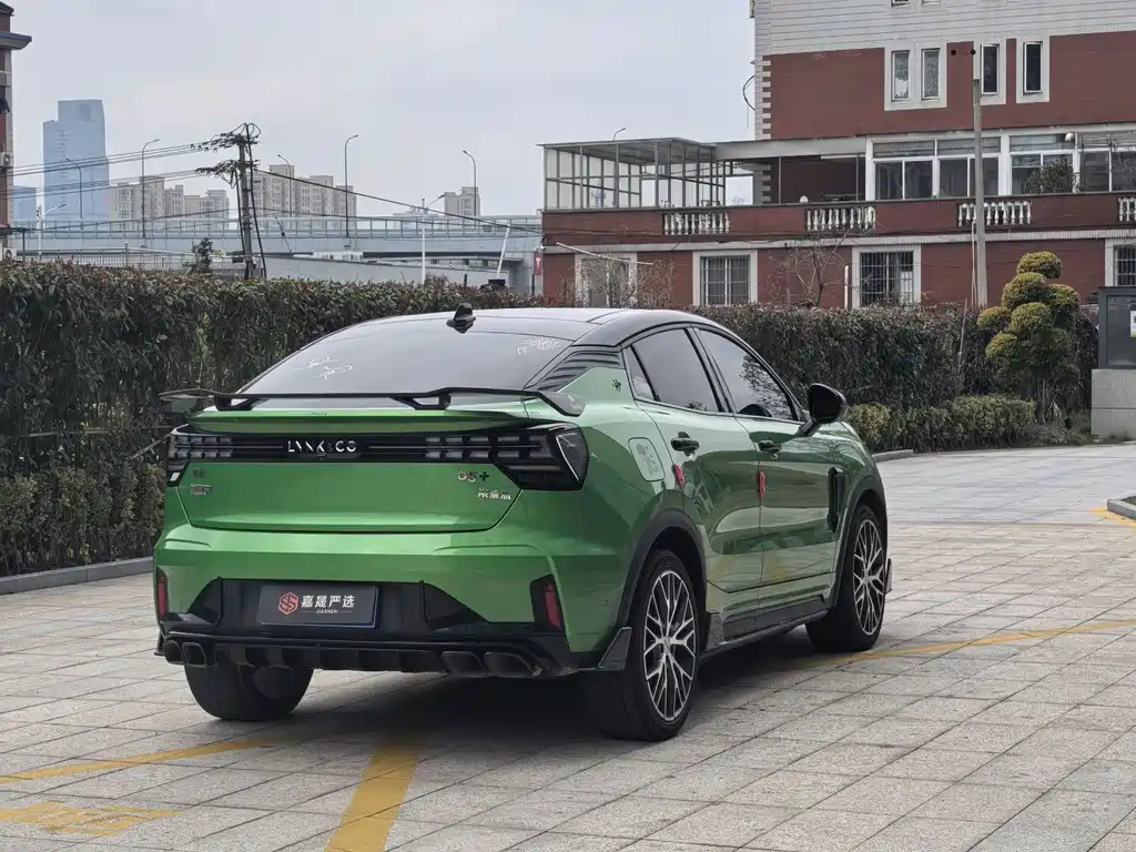 Lynk & Co 05 2022 05+ 2.0TD Automatic Performance Package купить на сайте DeffCars