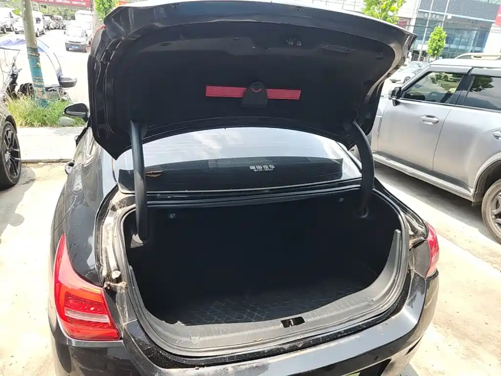 Red Flag Hongqi H5 2020 1.5T DCT Edition купить на сайте DeffCars