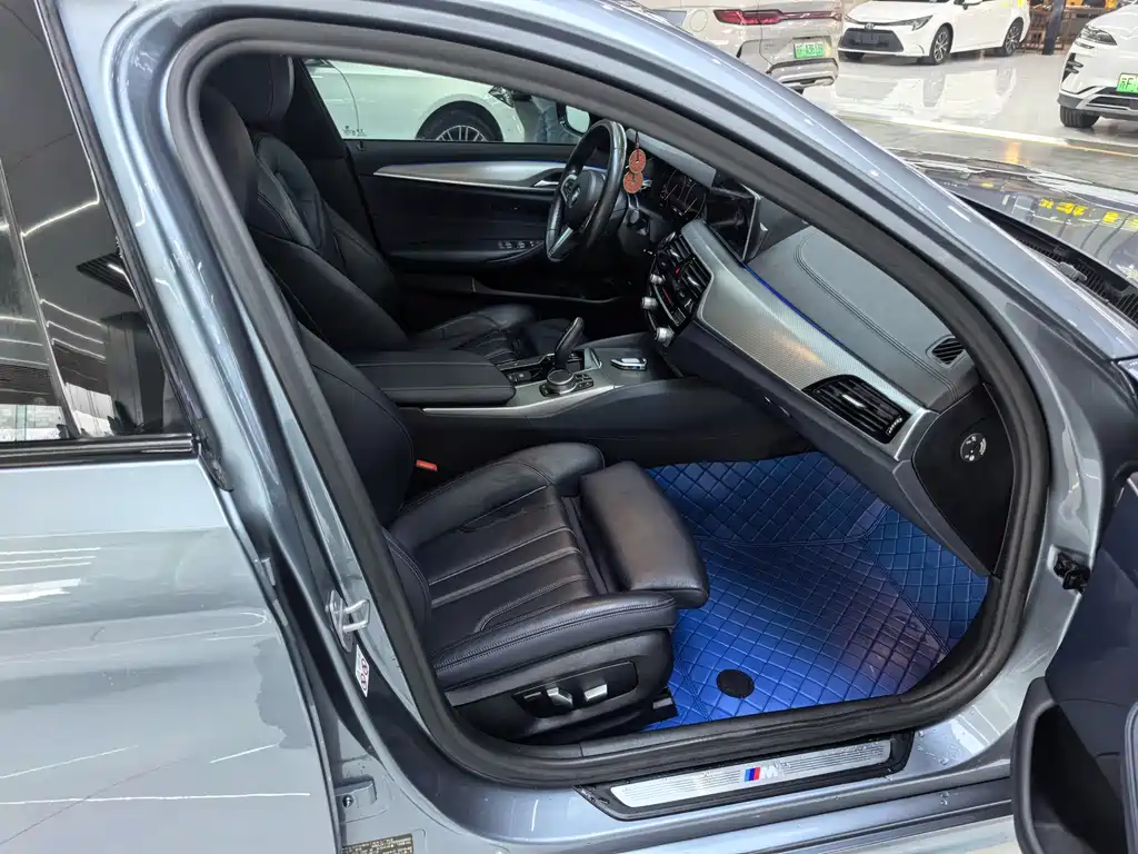 BMW 5 Series Imported 2019 525i M Sports Package купить на сайте DeffCars