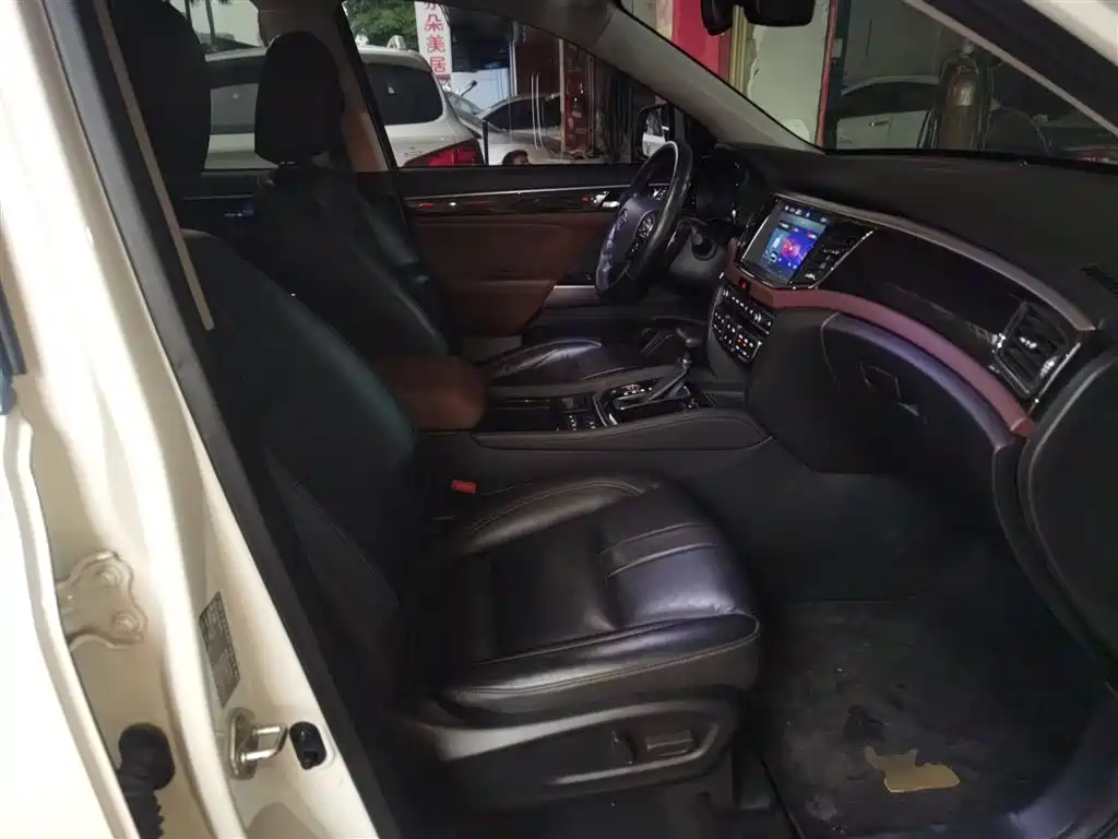 Trumpchi GS8 2017 320T 2WD Luxury Connected Edition (seven seats) купить на сайте DeffCars
