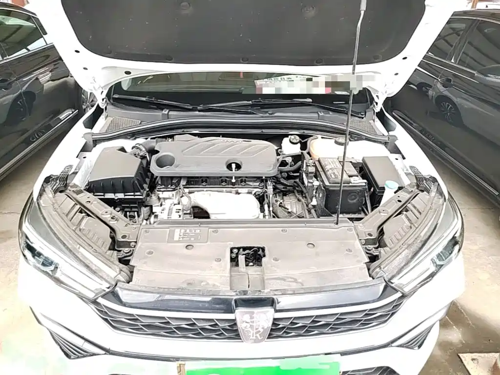 ROEWE i5 2021 facelift 1.5L CVT diamond version купить на сайте DeffCars