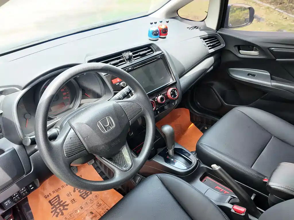 Fit 2016 1.5L LX CVT comfort model купить на сайте DeffCars