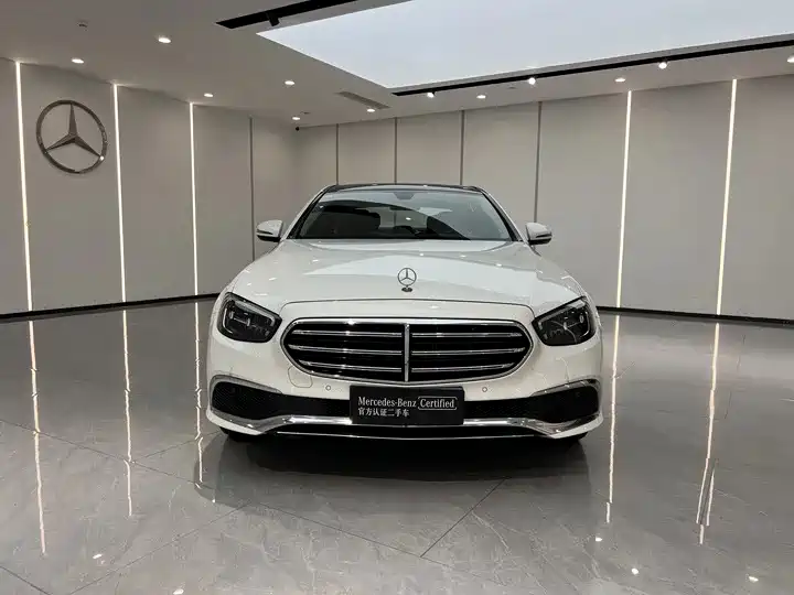 Mercedes-Benz E-Class 2023 E 260 L купить на сайте DeffCars