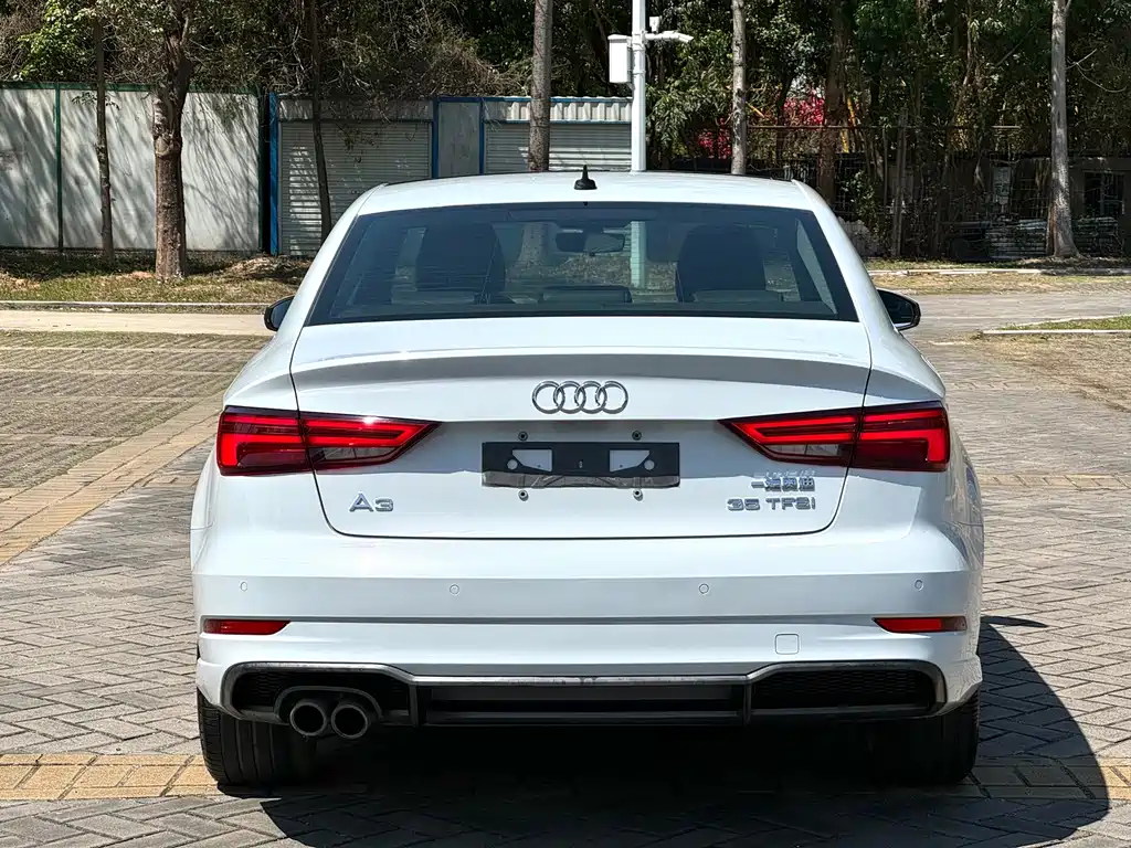 Audi A3 2019 Limousine 35 TFSI Fashion Type National VI купить на сайте DeffCars