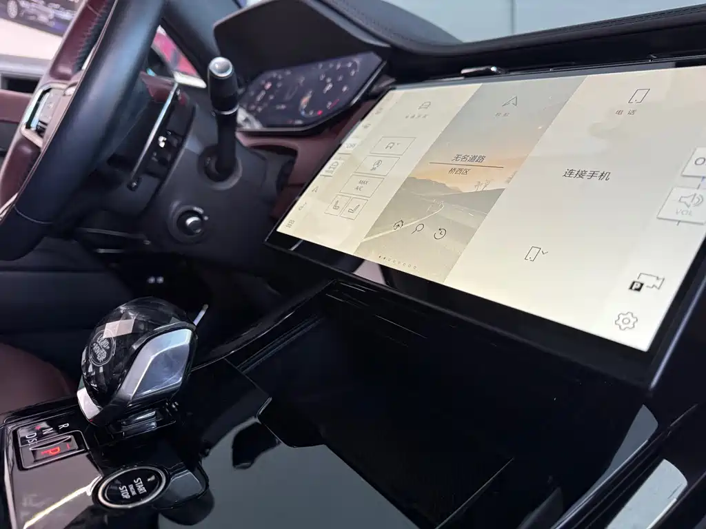 Range Rover Sport 2024 400PS Dynamic SE купить на сайте DeffCars