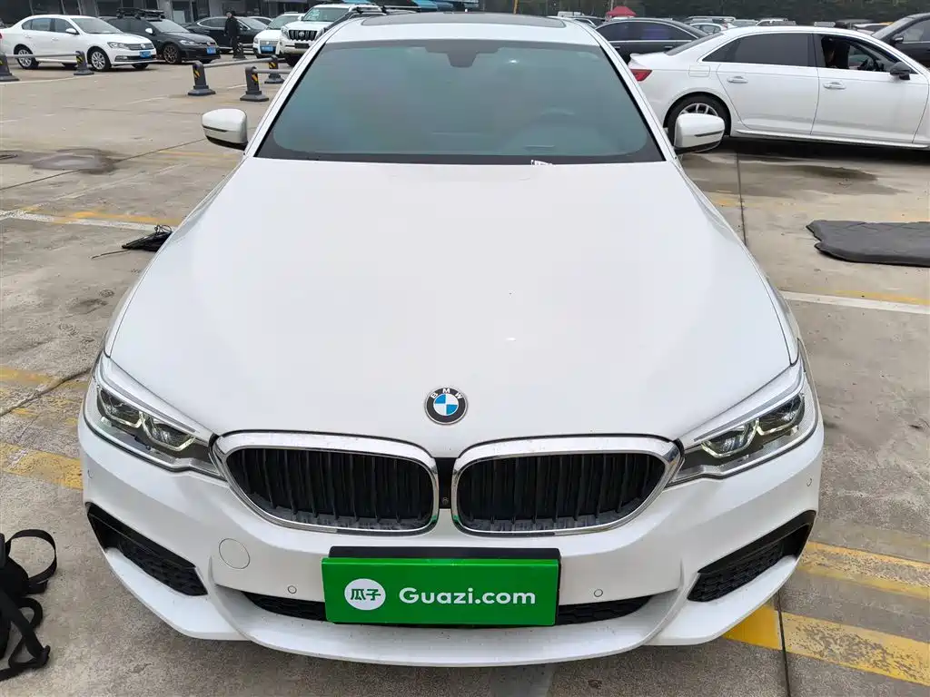 BMW 5 Series 2018 530Li Exclusive M Sports Package купить на сайте DeffCars