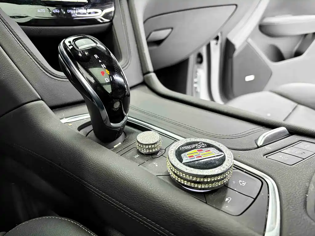 Cadillac XT5 2022 2.0T four-wheel drive luxury model (Hummingbird version) купить на сайте DeffCars