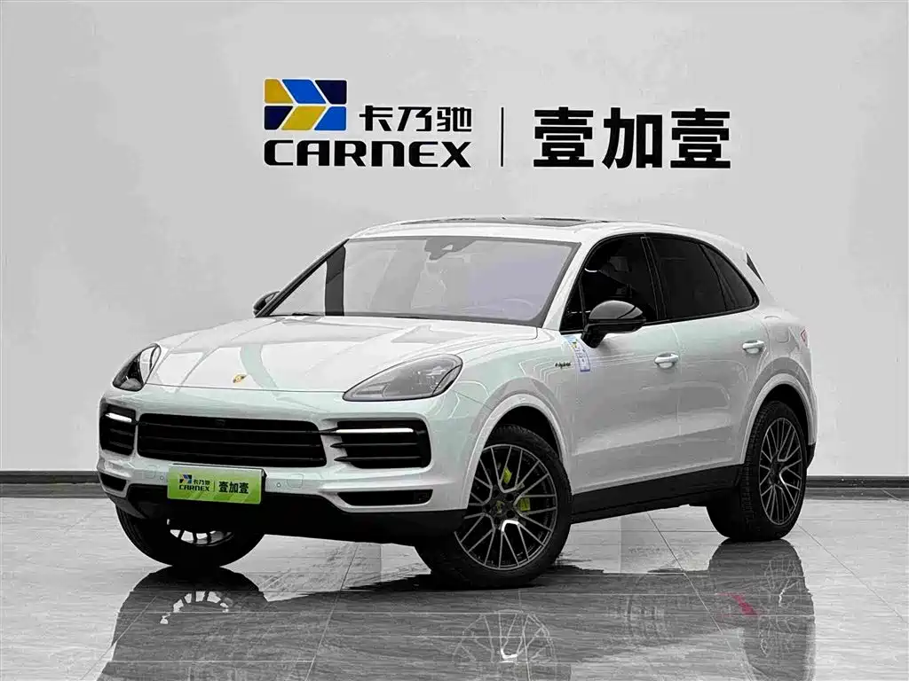 Cayenne New Energy 2023 Cayenne E-Hybrid 2.0T Platinum Edition купить на сайте DeffCars