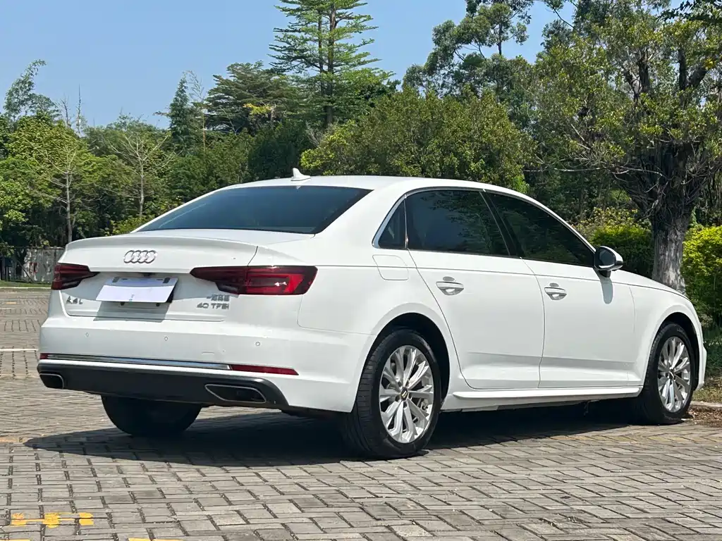 Audi A4L 2019 40 TFSI Enterprising National VI купить на сайте DeffCars