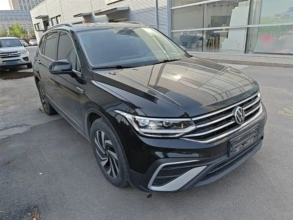 Tiguan L 2022 330TSI automatic two-wheel drive smart version купить на сайте DeffCars