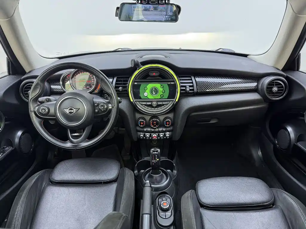 MINI 2019 2.0T COOPER S Classic купить на сайте DeffCars