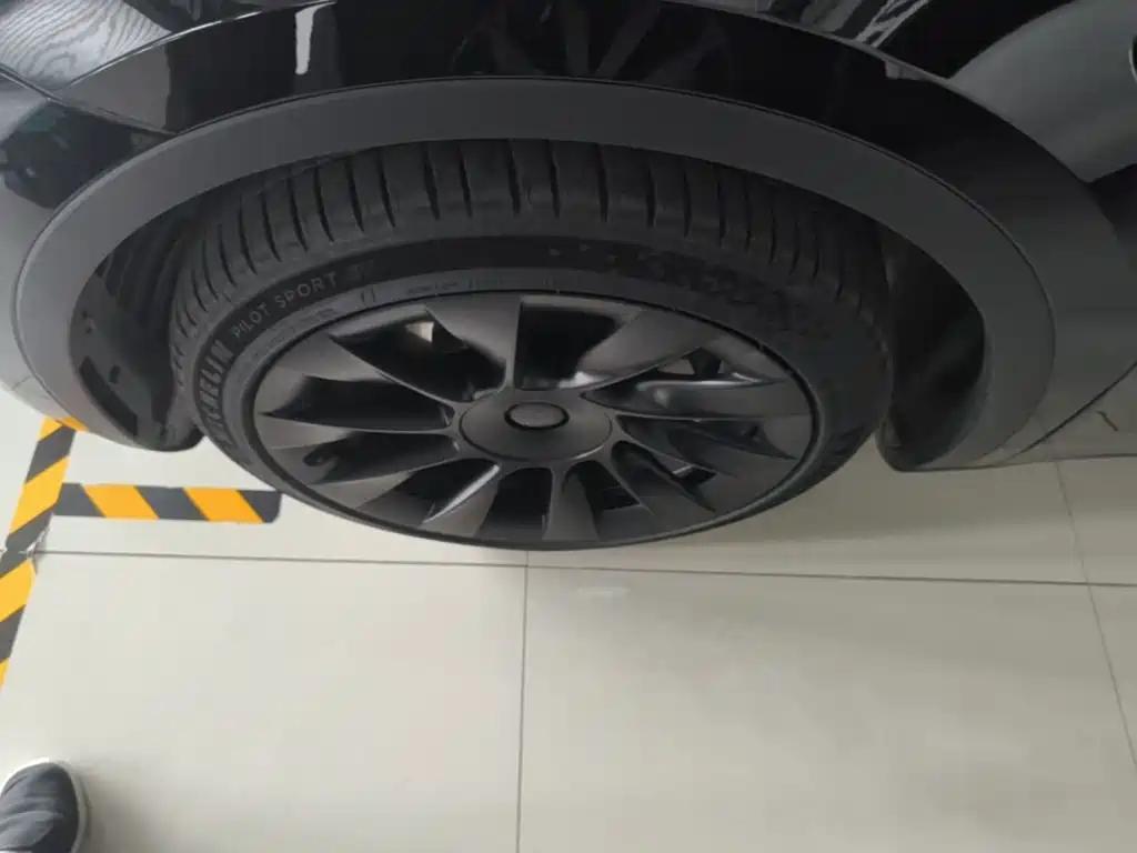 Model Y 2022 facelift rear-wheel drive version купить на сайте DeffCars