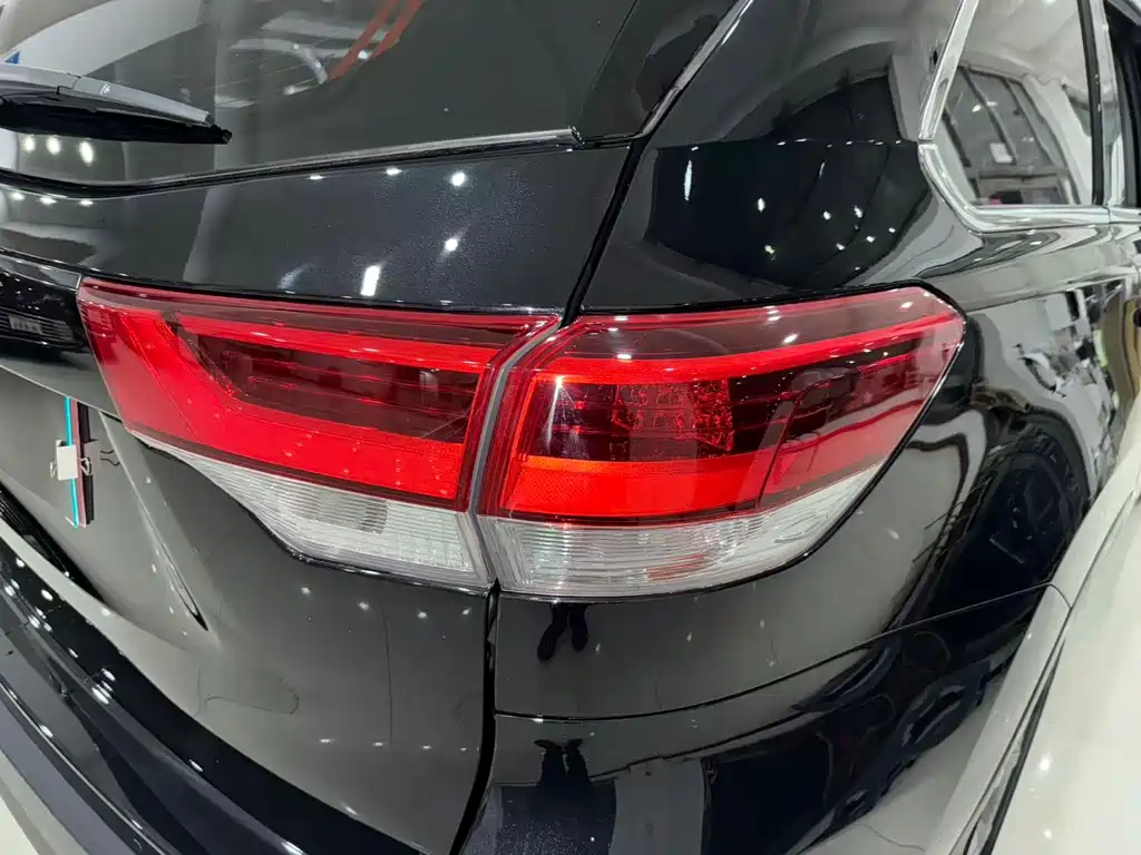 Highlander 2018 2.0T four-wheel drive luxury version, 7 seats, National VI купить на сайте DeffCars