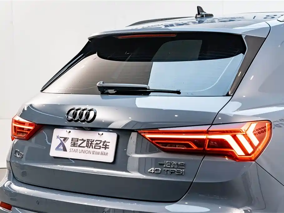 Audi Q3 2023 40 TFSI RS Kit Burning Speed ​​Type купить на сайте DeffCars