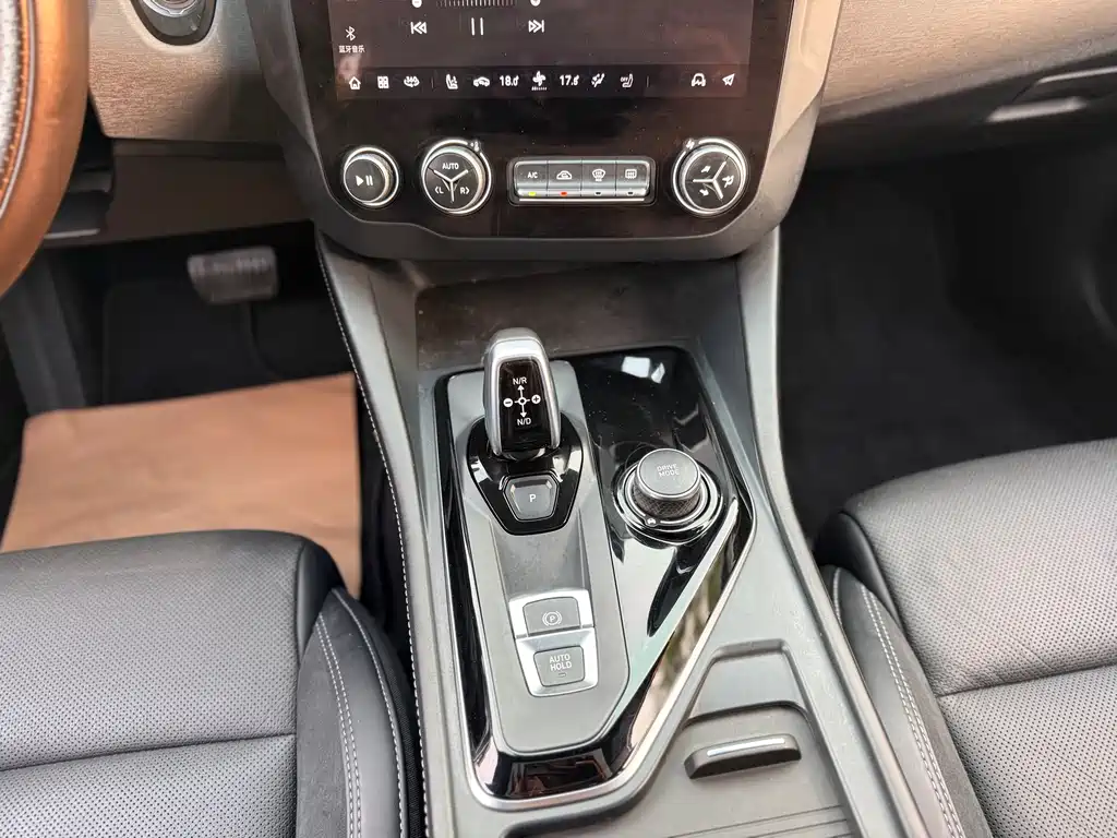 Lynk & Co 03 2022 2.0TD DCT Pro купить на сайте DeffCars