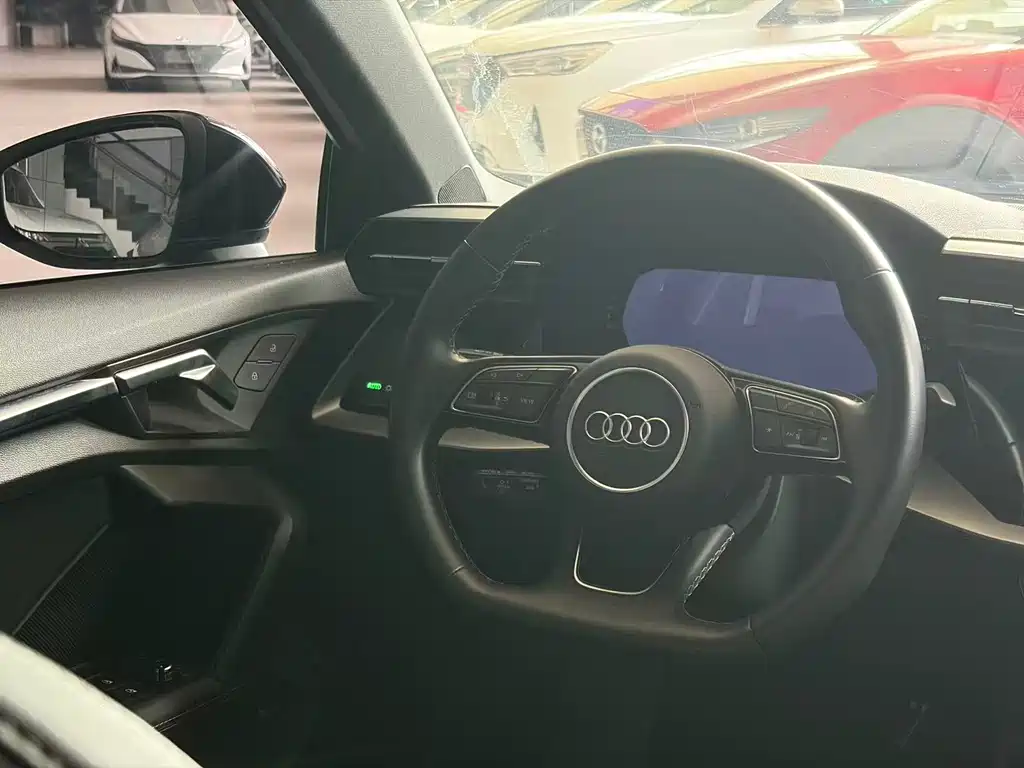 Audi A3 2023 facelift A3L Limousine 35 TFSI fashionable and sporty купить на сайте DeffCars