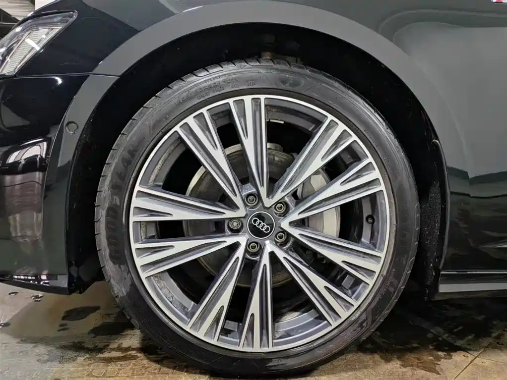 Audi A6L 2024 45 TFSI Premium Dynamic Model купить на сайте DeffCars