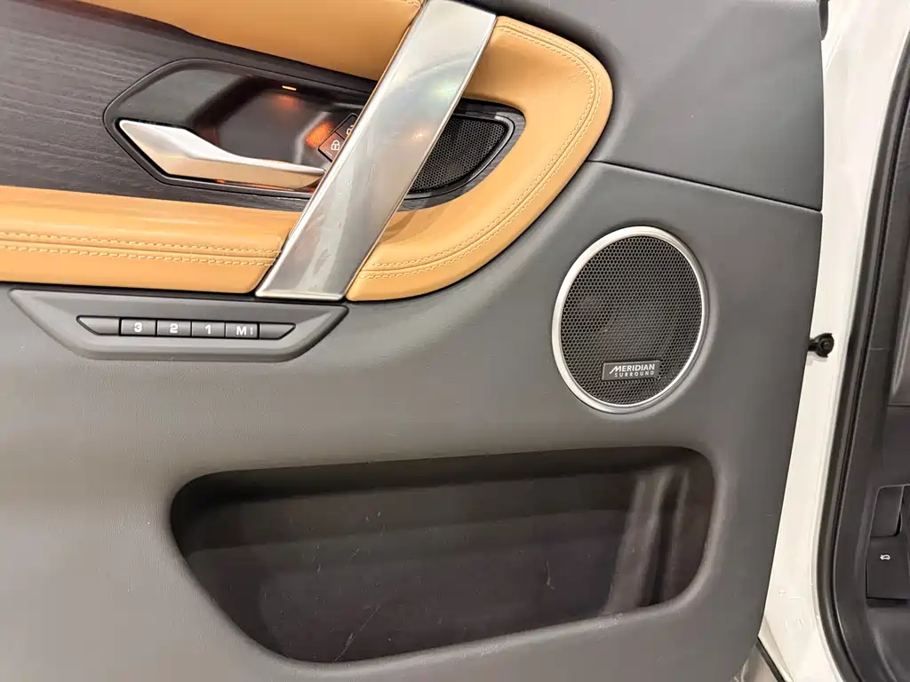 Discovery Sport 2024 Luxury Customized Edition купить на сайте DeffCars