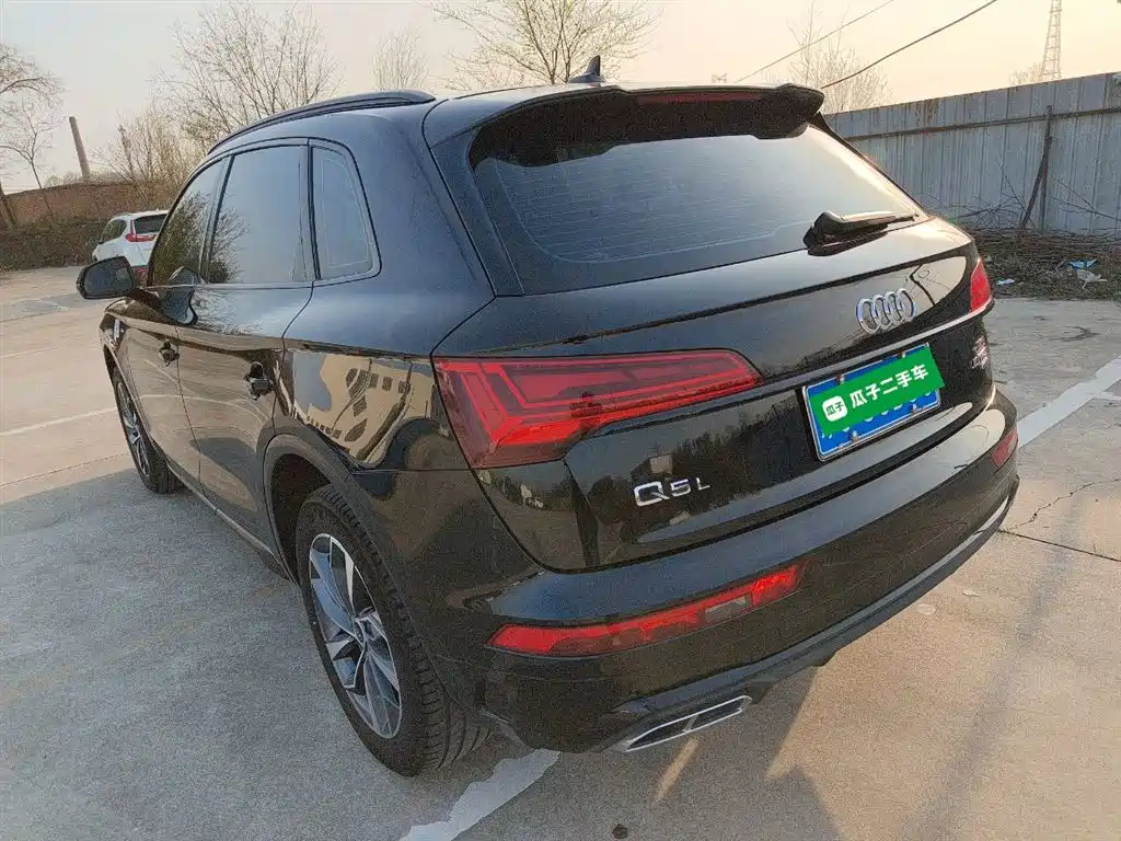 Audi Q5L 2024 40 TFSI luxury and dynamic model купить на сайте DeffCars