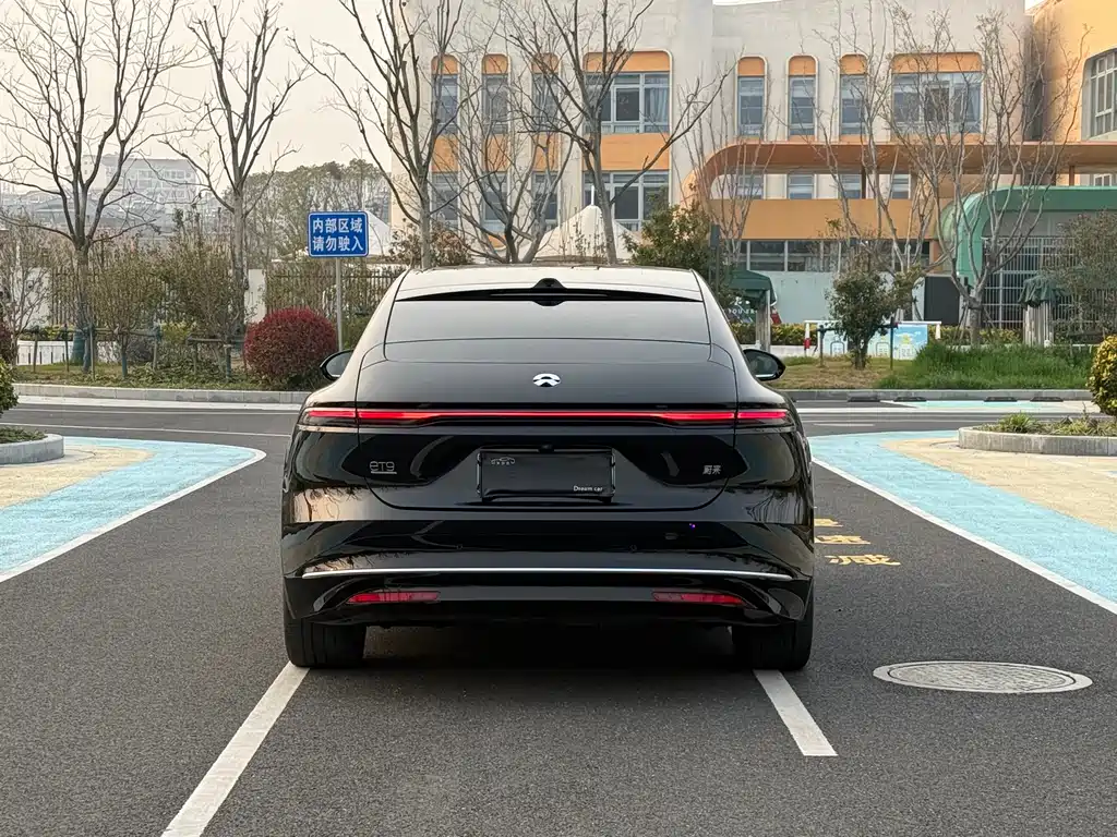 NIO ET9 2025 model 102kWh signature version купить на сайте DeffCars