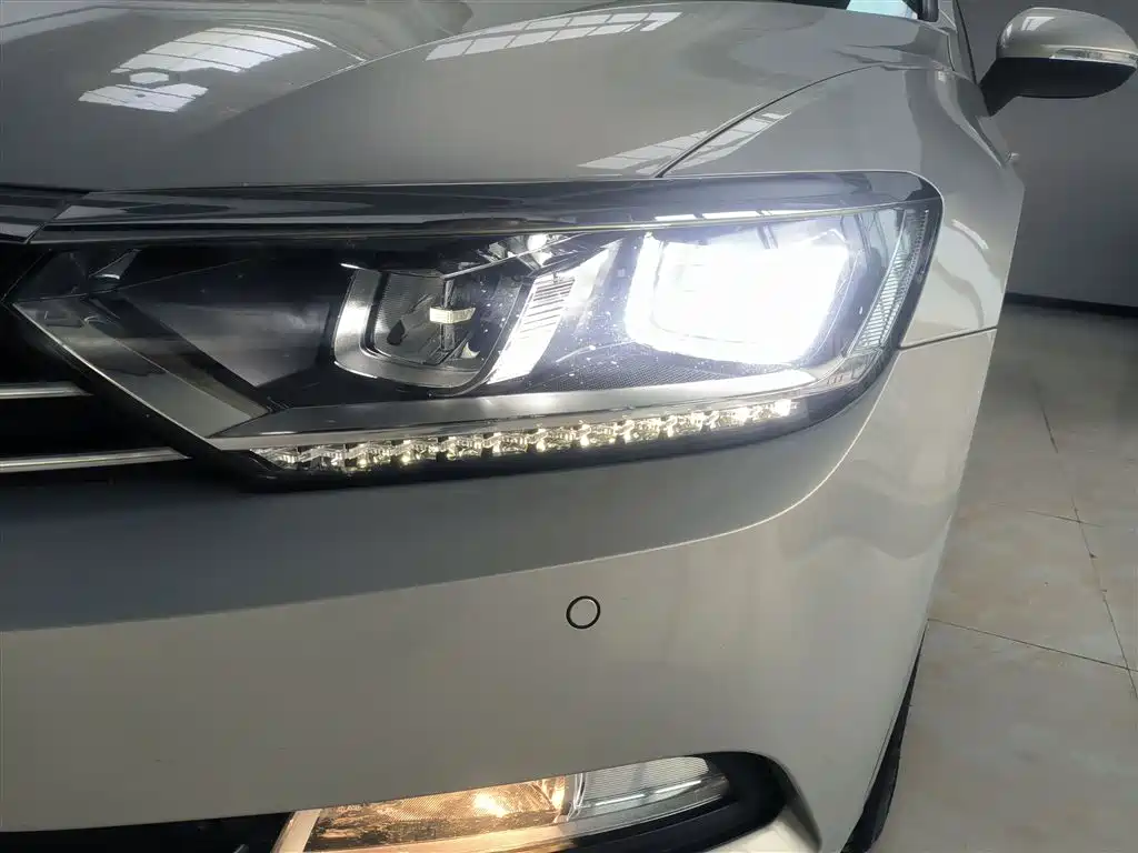Magotan 2019 330TSI DSG leading model National VI купить на сайте DeffCars