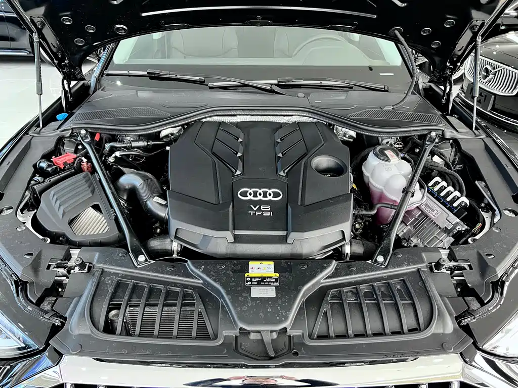 Audi A8 2025 A8L 50 TFSI quattro Premium Selection купить на сайте DeffCars