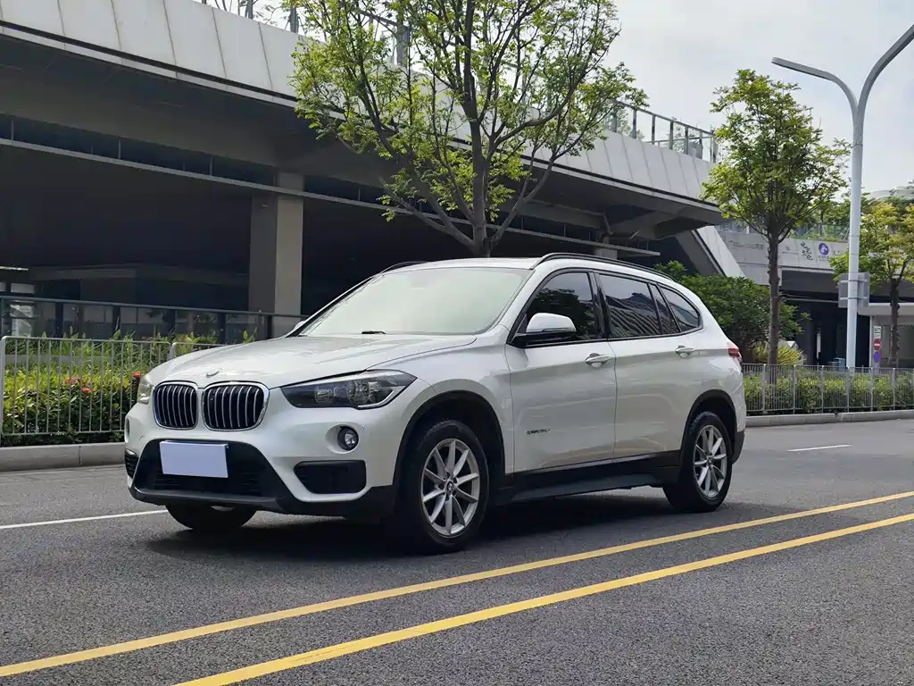 BMW X1 2018 sDrive18Li Fashion Model купить на сайте DeffCars