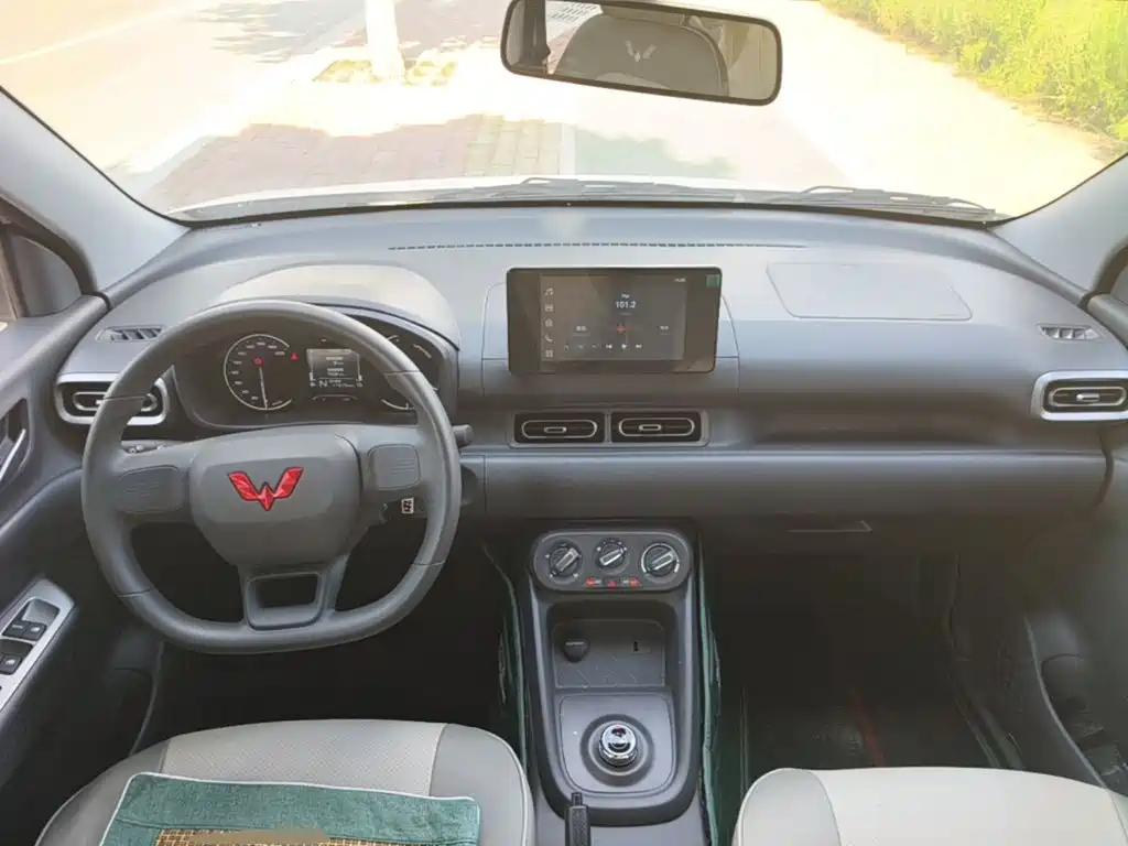 Wuling Hongguang New Energy 2025 Extended Range Hybrid 50KM Comfort Type купить на сайте DeffCars