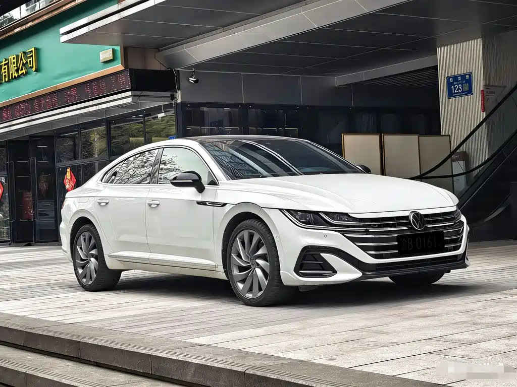 FAW-Volkswagen CC 2023 380TSI eye-catching version купить на сайте DeffCars
