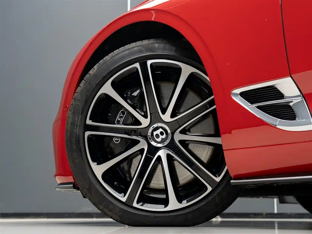 Continental 2022 4.0T GT V8 Mulliner купить на сайте DeffCars