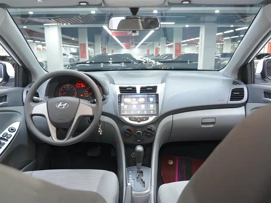 Reina 2016 1.4L automatic fashionable GS купить на сайте DeffCars