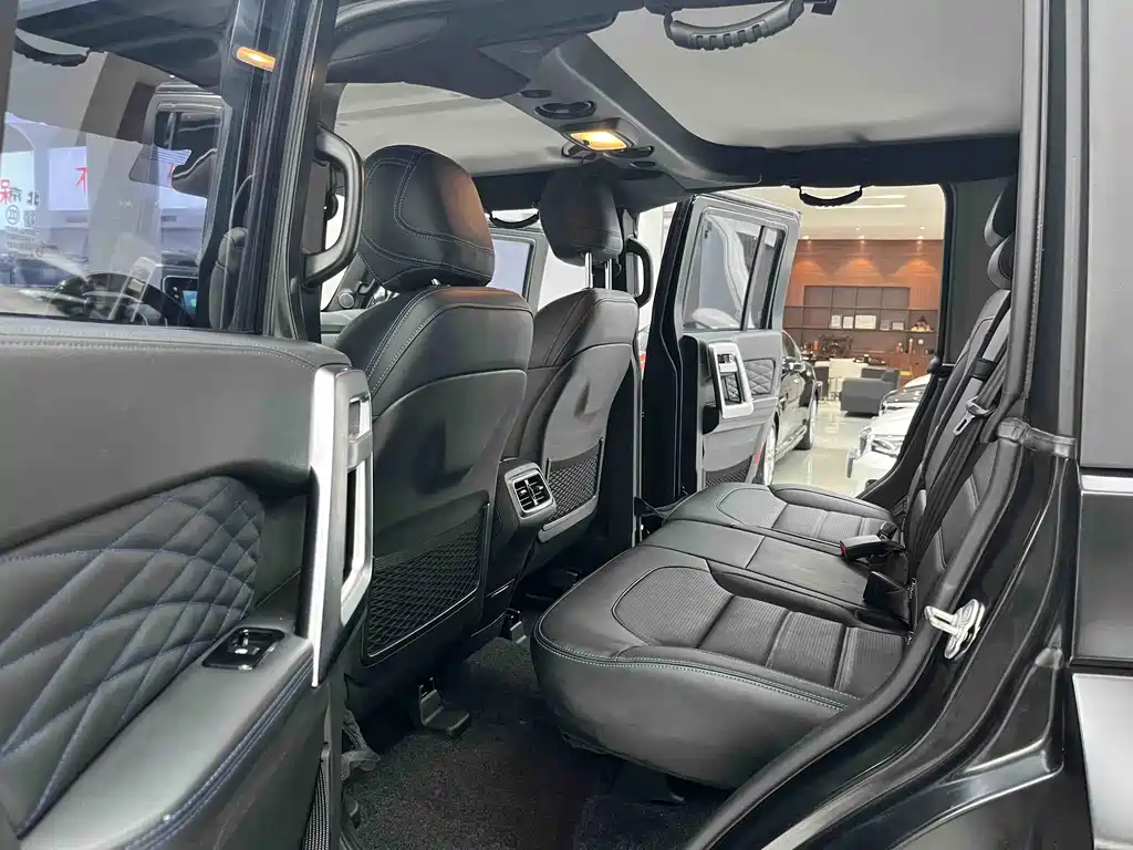 Beijing Off-Road BJ40 2021 2.0D Automatic Four-wheel Drive Blade Hero Edition Knight Type (front and rear electronically controlled locks) купить на сайте DeffCars