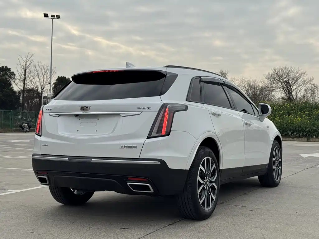 Cadillac XT5 2022 2.0T four-wheel drive luxury model (Hummingbird version) купить на сайте DeffCars