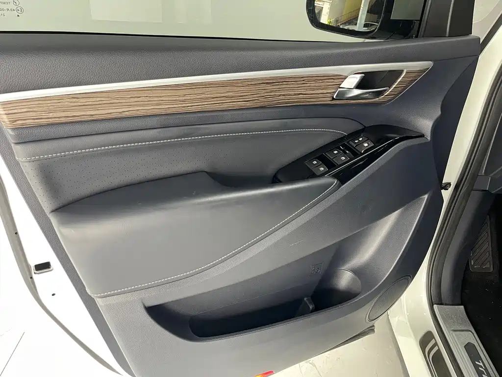Trumpchi M8 2021 Lingxiu Series 390T Premium Edition купить на сайте DeffCars